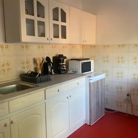 Adam Es Anett Vendeghaz Mezőkövesd
